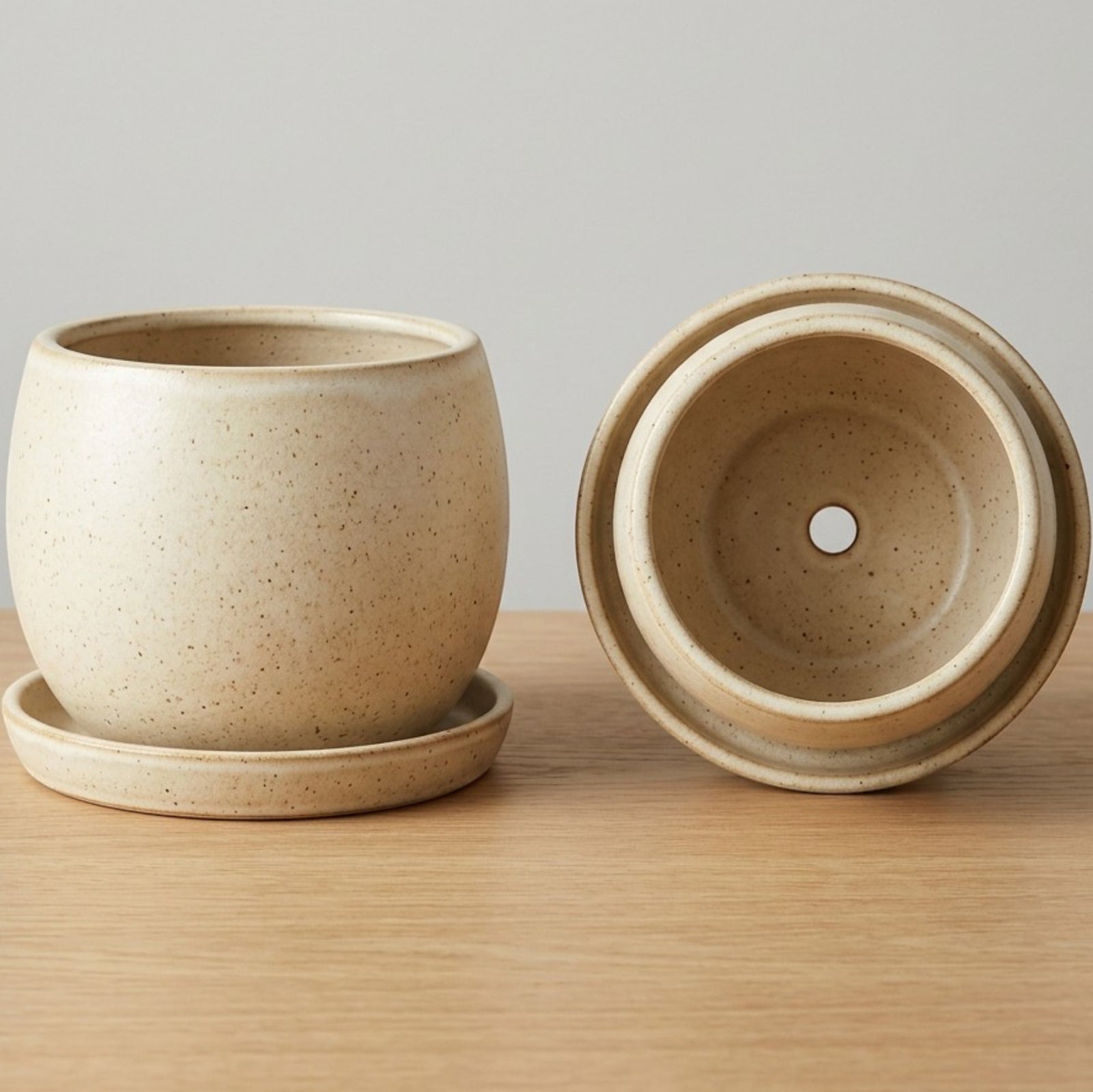 Voln Round Ceramic Planter with Saucer 6 in Matte White